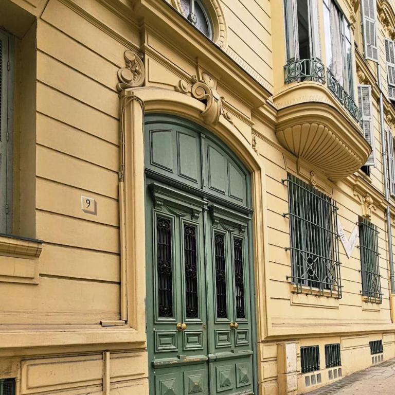 Spacious apartment in Cimiez - Appartement 2 Chambres - 34