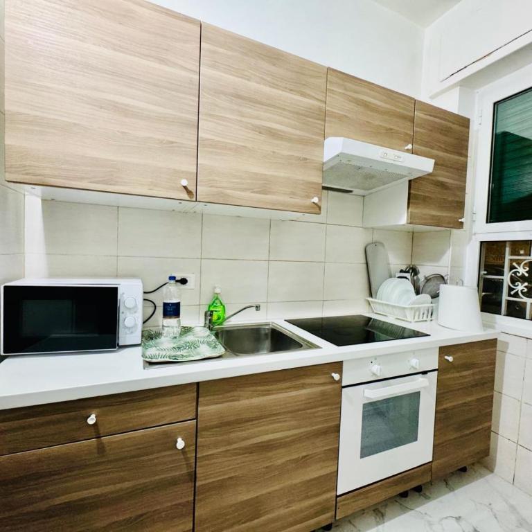 Ayan Guest House - Camera Matrimoniale/Doppia con Letti Singoli con Bagno in Comune - 2