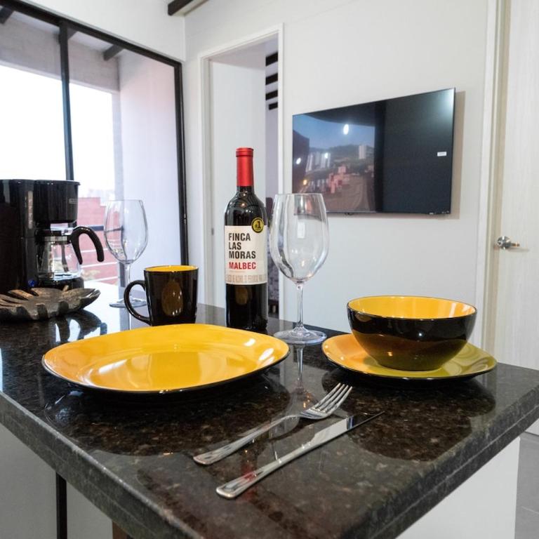 Cozy Laureles Retreat, Stadium Vicinity - Two-Bedroom Apartment with City View - 9