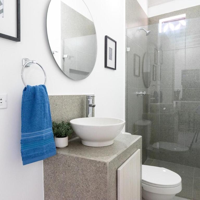 Cozy Laureles Retreat, Stadium Vicinity - Two-Bedroom Apartment with City View - 16