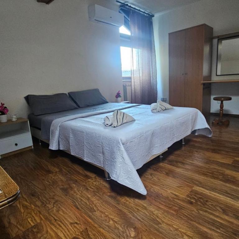 Idolina Apartment - Apartman sa 3 Spavaće Sobe i Balkonom - 6