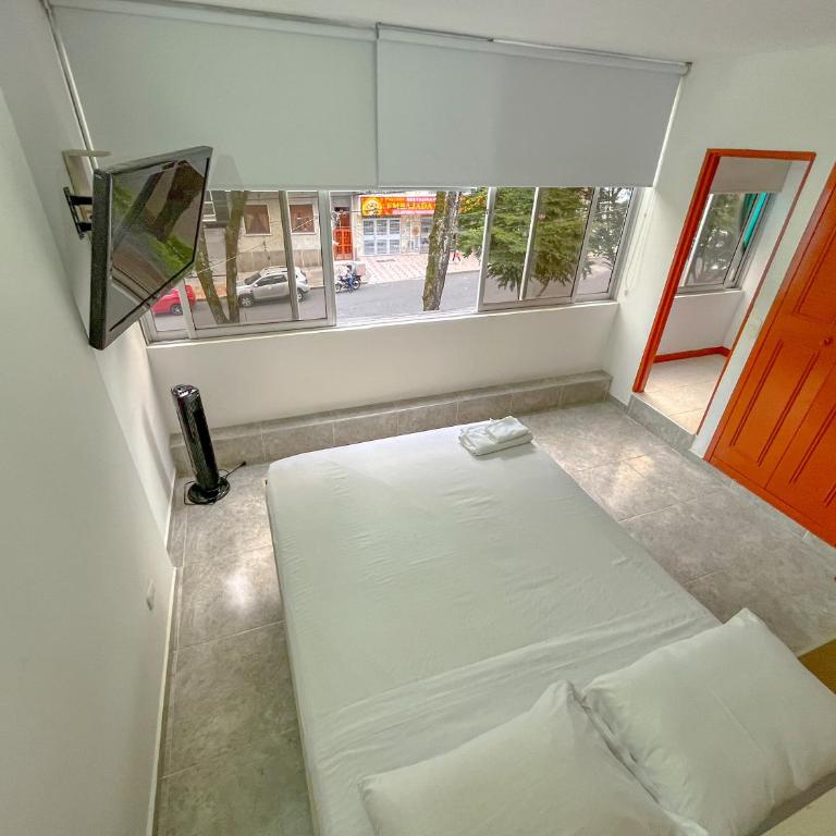 Neón Apartaestudios Autónomos - Recepción Digital 24H - Apartamento de 1 dormitorio - 9