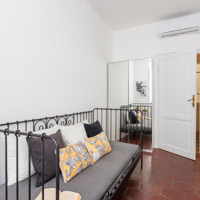 Top Location - walk to Navona Pantheon and Vatican - Apartment - 16