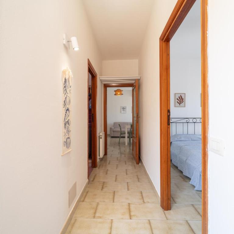 BM House - Appartamento con 2 Camere da Letto e Balcone - 3