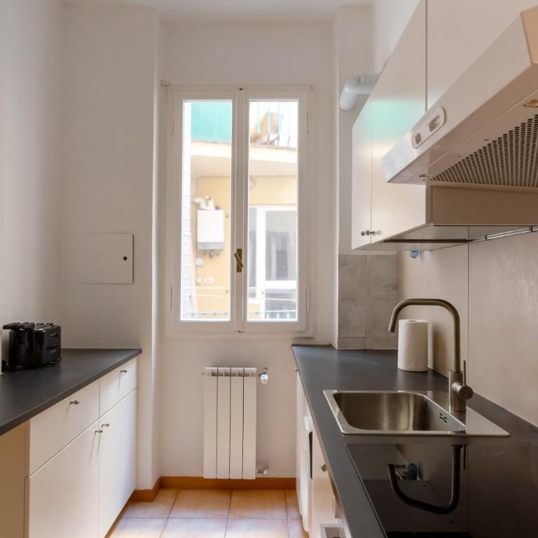 GuestHost - Ponte Vecchio Charming Apartments - Appartamento con 4 Camere da Letto - 5
