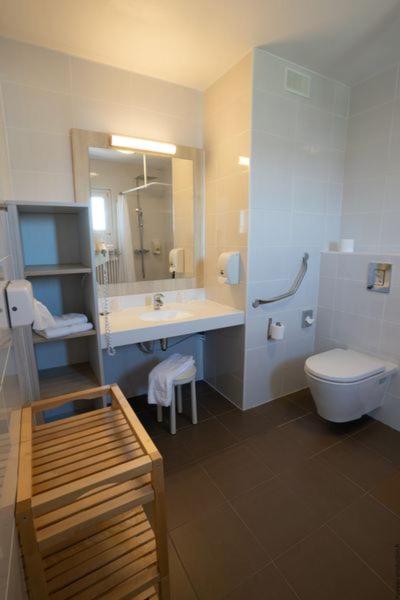 Hotel De La Mer - Chambre Triple - Vue sur Mer - Accessible aux Personnes à Mobilité Réduite - 3