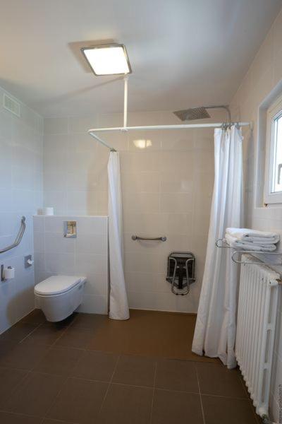Hotel De La Mer - Chambre Triple - Vue sur Mer - Accessible aux Personnes à Mobilité Réduite - 4
