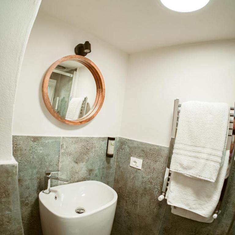 Casa Le Arcate - Deluxe Room - 6