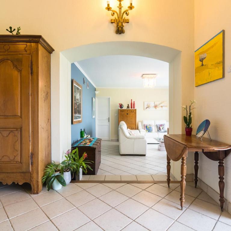 Villa in Hyères near Beach & Pool - Villa 4 Chambres - 11