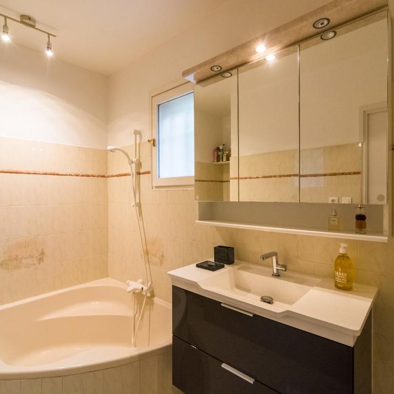 Villa in Hyères near Beach & Pool - Villa 4 Chambres - 20