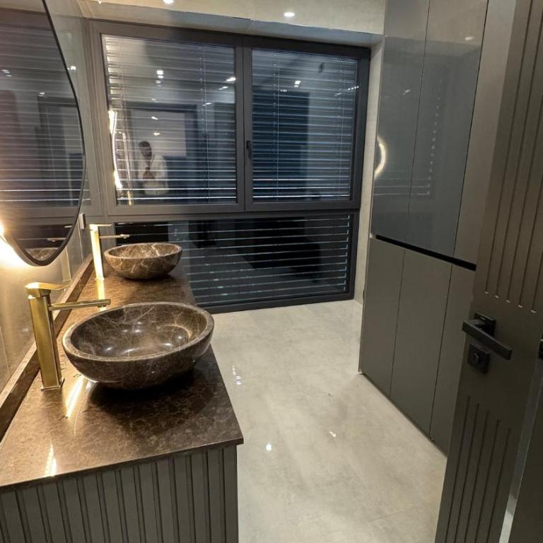 Design-Villa mit beheiztem Pool & stimmungsvoller Beleuchtung - Villa mit 2 Schlafzimmern - 28