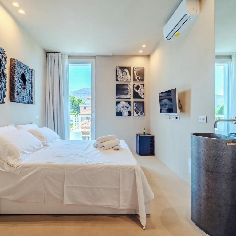 Hybrid Icon Rooms Gallery - Camera Matrimoniale Deluxe con Balcone e Vista Mare - 1