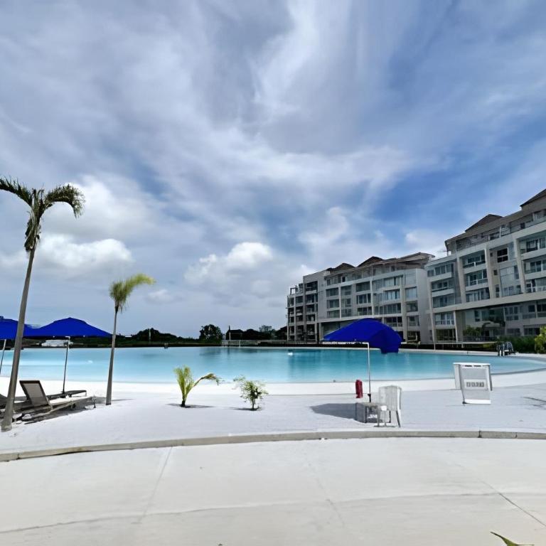 Vista a Laguna cristalina + 2 alc + parking - Two-Bedroom Apartment with Pool View - 52