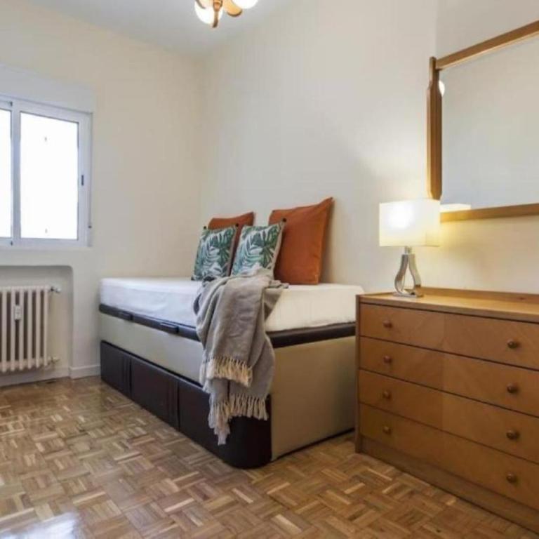 Plaza de Ventas - Two-Bedroom Apartment - 15