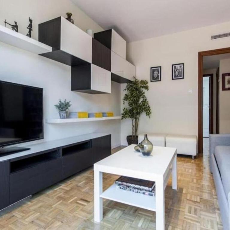 Plaza de Ventas - Two-Bedroom Apartment - 21