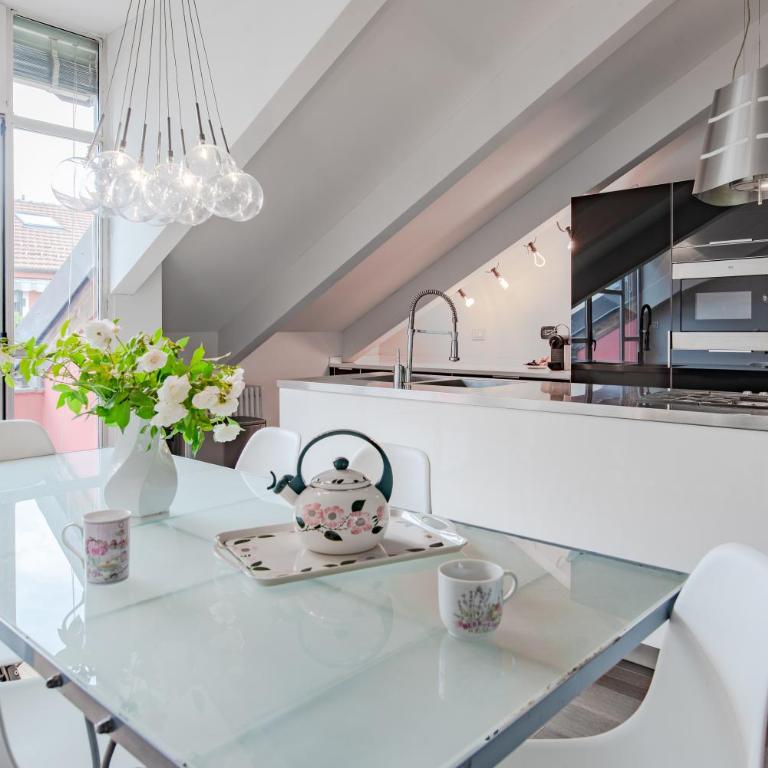 AC, Terrace, Parking, TERRAZZA SUI TETTI - Appartamento con 3 Camere da Letto - 55