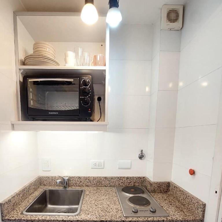 Centrico, a metros de Calle Corrientes, ideal tramites y cursos - Apartamento de 1 dormitorio - 31