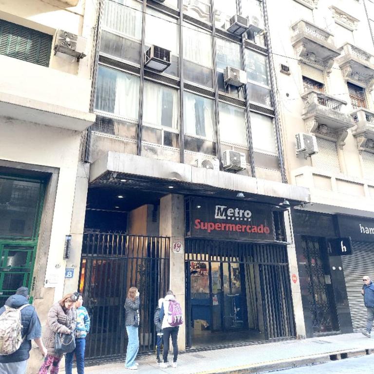 Centrico, a metros de Calle Corrientes, ideal tramites y cursos - Apartamento de 1 dormitorio - 43