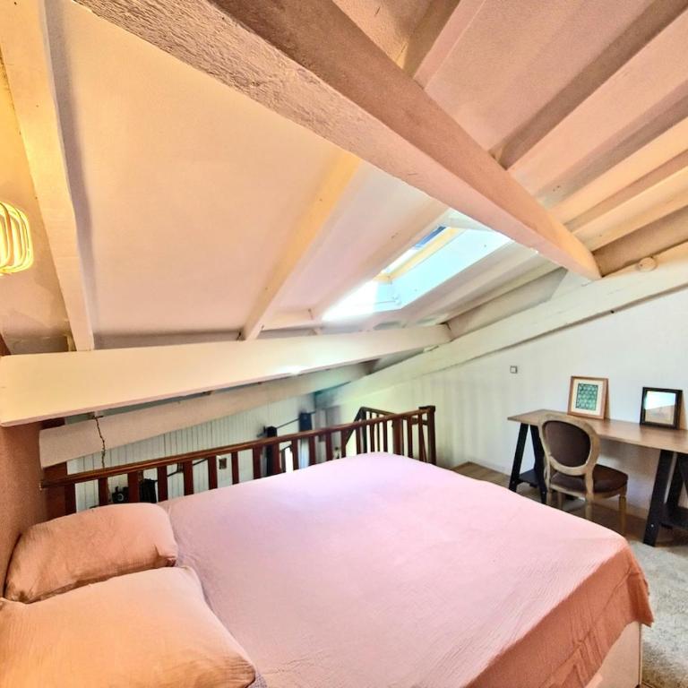 Bachelor Duplex - hypercentre - metro - wifi - Appartamento con 1 Camera da Letto - 18