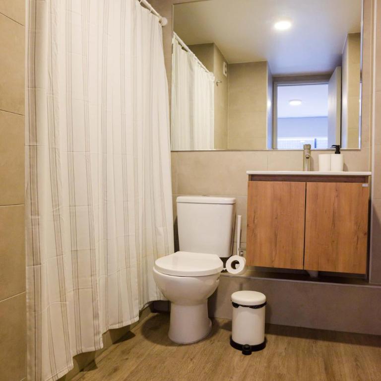 Romantic Retreat Centro Apt w Terrace - Apartamento - 13