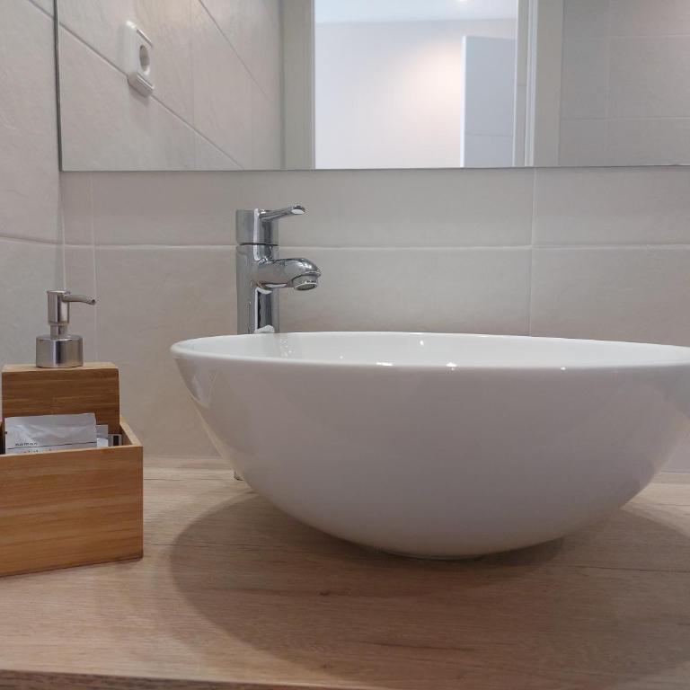 Apartamentos Ordesa Ainsa - One-Bedroom Apartment - 11