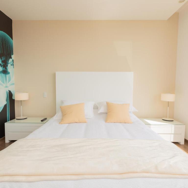 Warmflower Rooftop - Two-Bedroom Apartment - 9