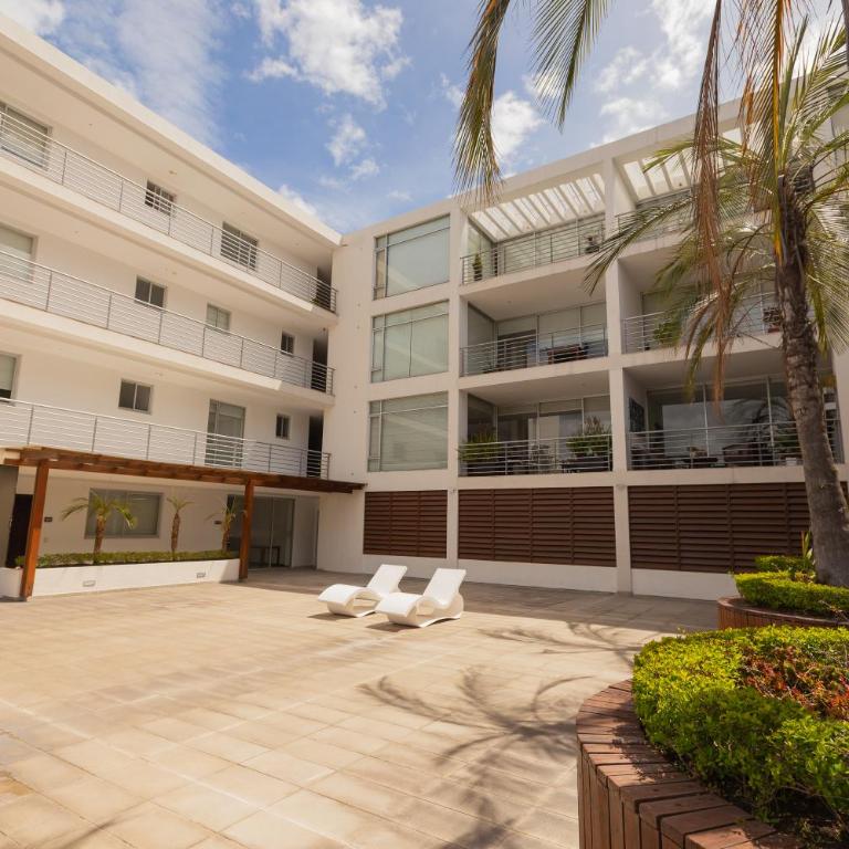 Warmflower Rooftop - Two-Bedroom Apartment - 70