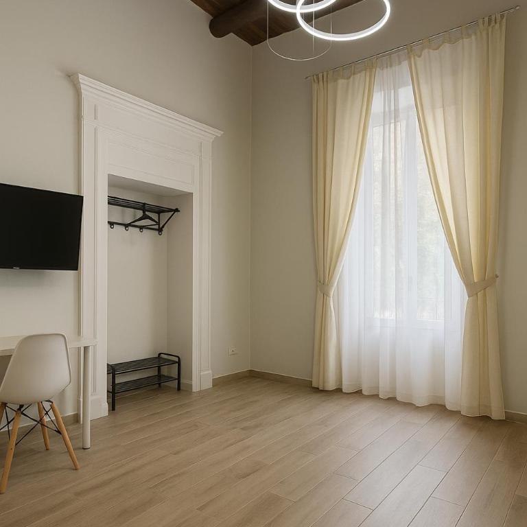 Yes I Know My Room - Foria - Camera King Superior - 2