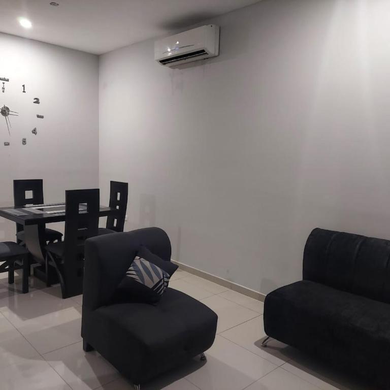 Departmento en Mazatlán - Habitación Doble Estándar con 2 camas dobles - 1
