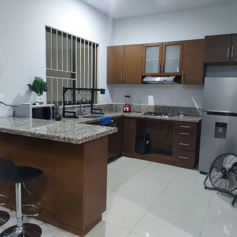 Departmento en Mazatlán - Habitación Doble Estándar con 2 camas dobles - 2