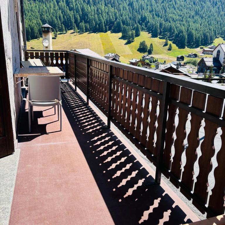 Chalet Nicolin - Apartment with View and Balcony - 9