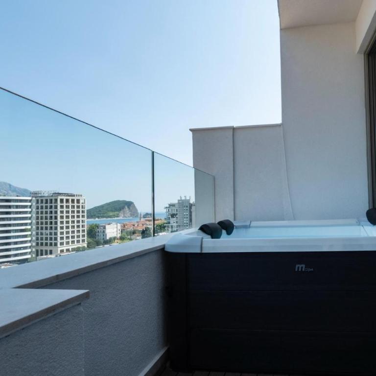 Boutique Hotel Lux Rooms B-Five - Suite sa Bračnim Krevetom (Queen-size) i Spa Kadom - 15