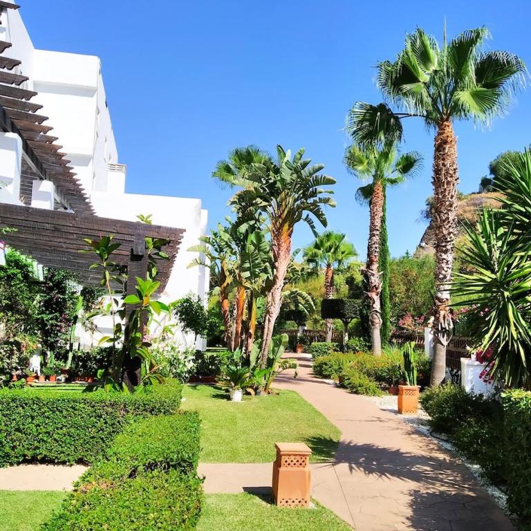 Ground floor apt with terrace in front of the pool - Apartamento de 2 dormitorios - 44