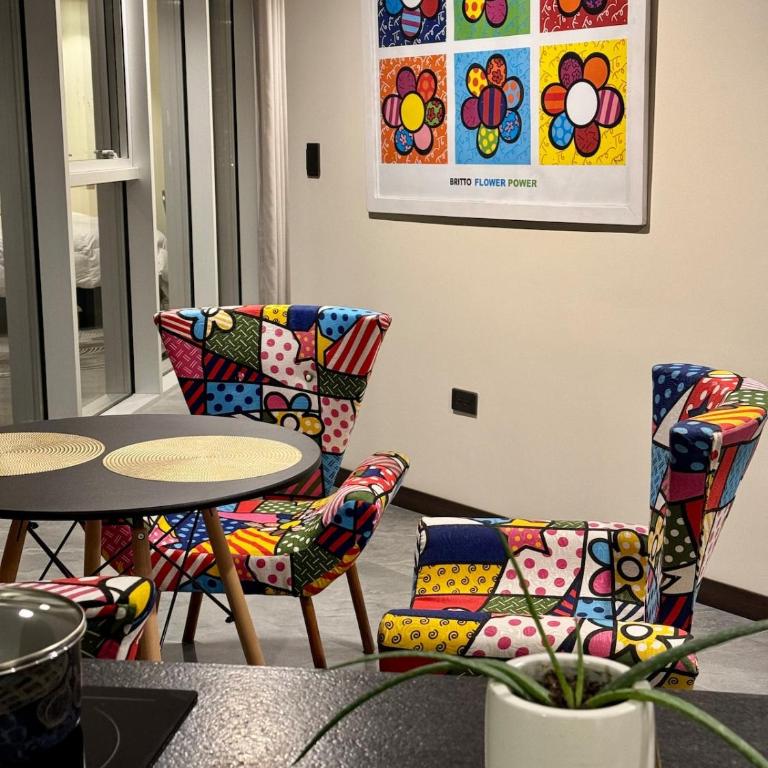 POX - The world of Romero Brito in the Green Tower - One-Bedroom Apartment - 9