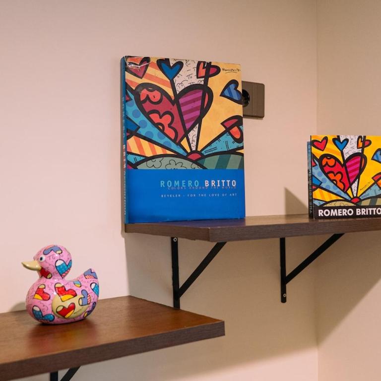 POX - The world of Romero Brito in the Green Tower - One-Bedroom Apartment - 46