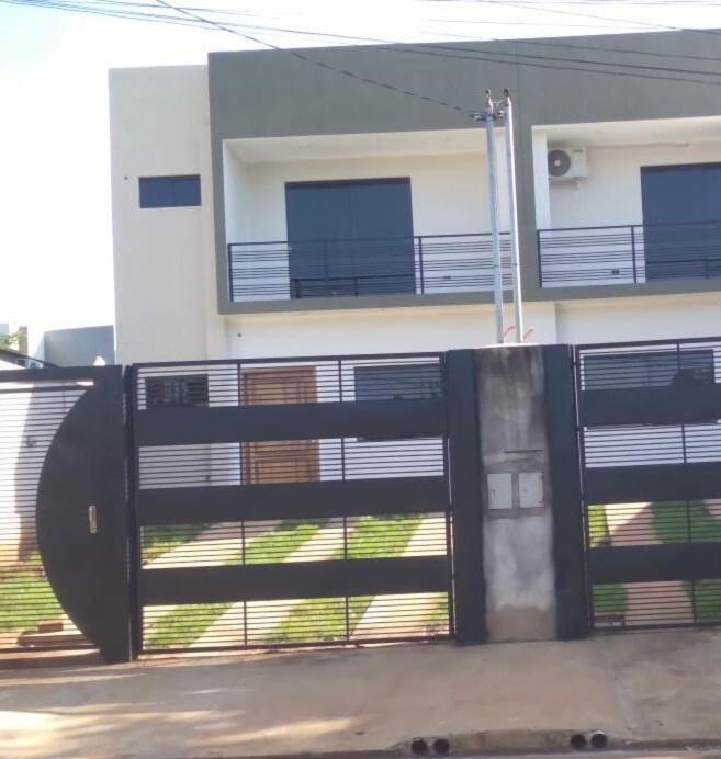 Duplex a estrenar Alojamiento entero - Three-Bedroom House - 10