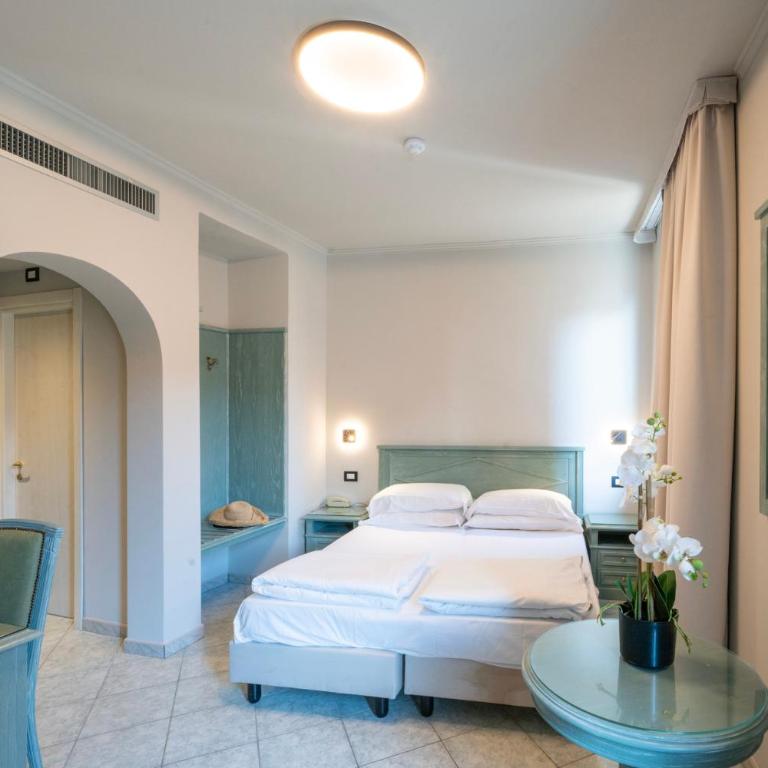 Cavour 30TRE - Moderno per tradizione - Camera Tripla Executive - 5
