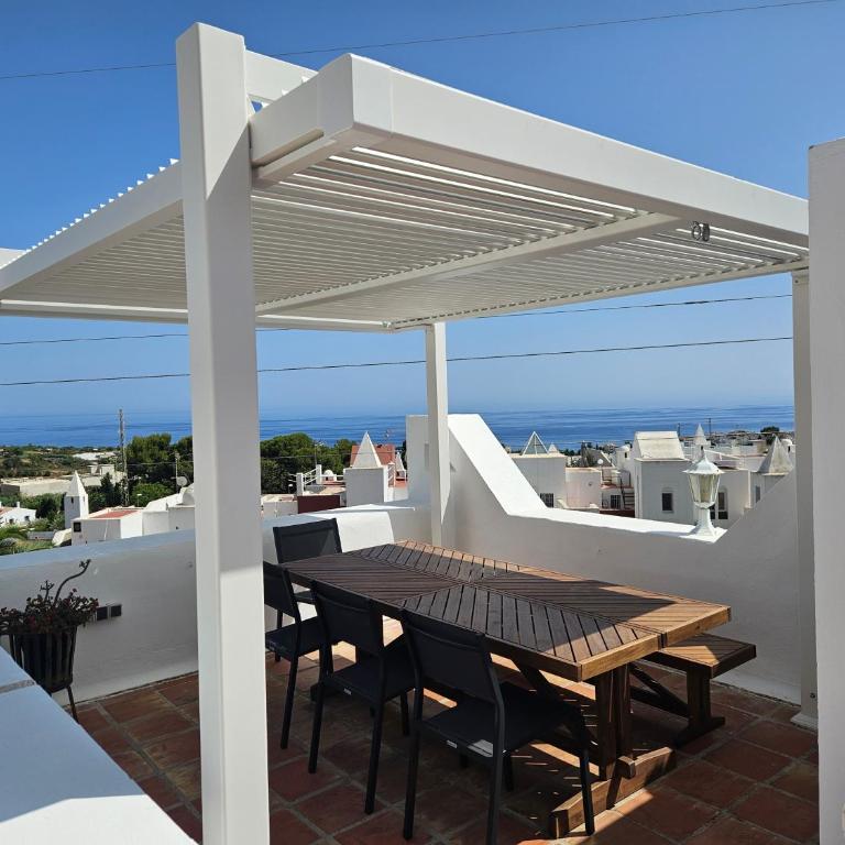 Casa Sunrisa Villa with breath taking sea and mountain view - Casa de 4 dormitorios - 1