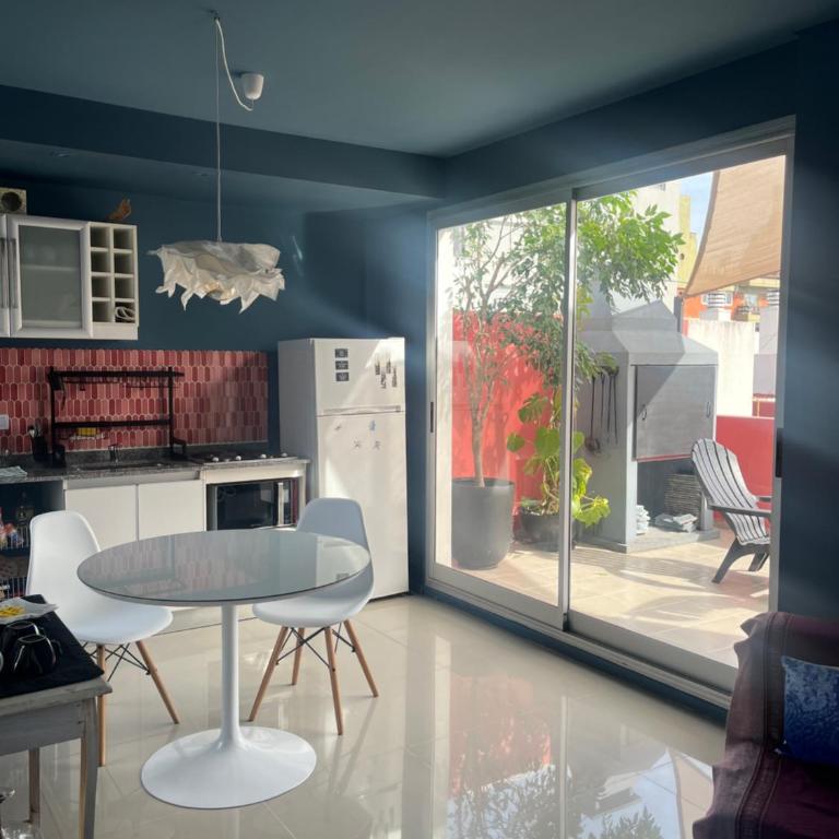 Depto con terraza propia y parrilla - Apartamento de 1 dormitorio - 1