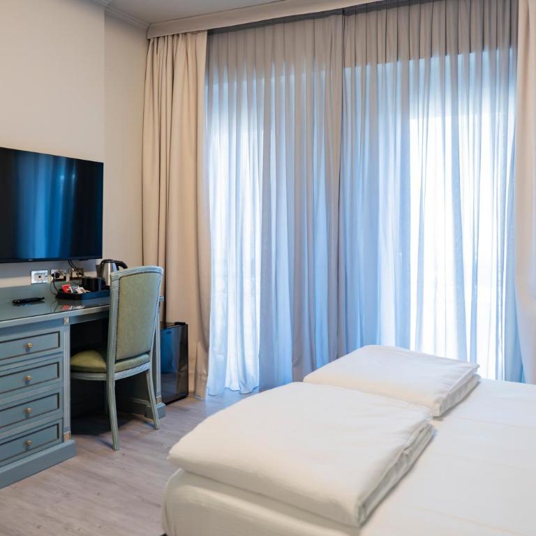 Cavour 30TRE - Moderno per tradizione - Camera Quadrupla Premium - 3
