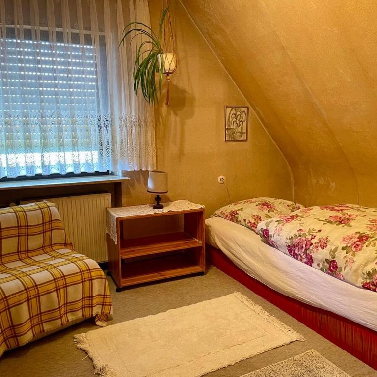 Spacious 3BR House with 2 Parking Spaces & Garden - Haus mit 3 Schlafzimmern - 14