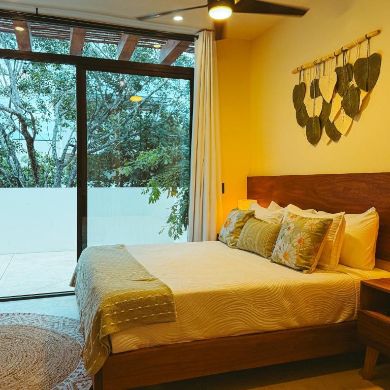 La Linda Luxury Two Story Apartment Huge Terrace Next to the Pool - Two-Bedroom Deluxe Apartment with Garden View - 52