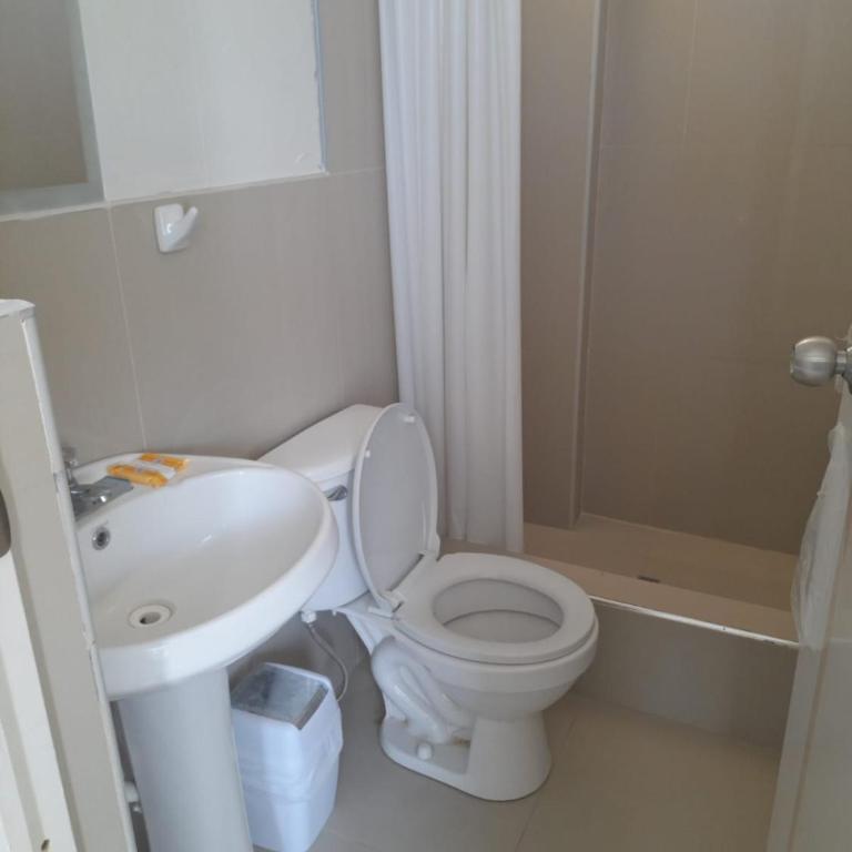 hotel paraaco - Habitación Doble con baño privado - 5