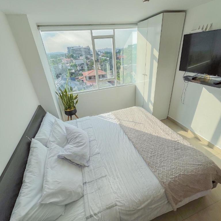 Gran Propiedad En Samborondon - Apartamento de 1 dormitorio - 25