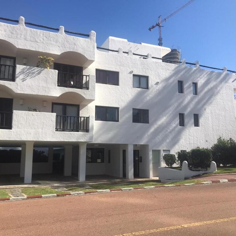 Divino apartamento a metros del mar - Two-Bedroom Apartment - 2