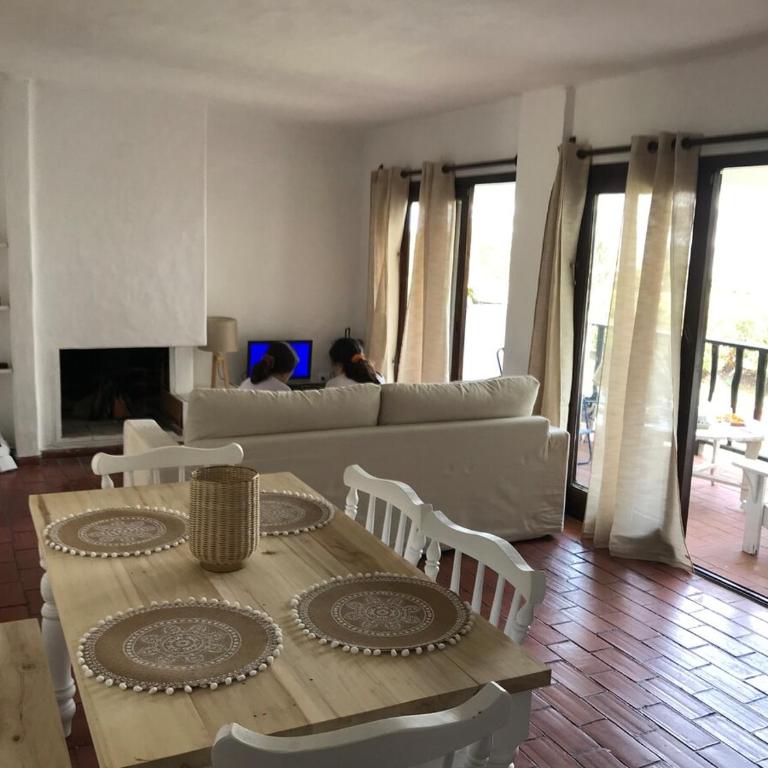 Divino apartamento a metros del mar - Two-Bedroom Apartment - 16
