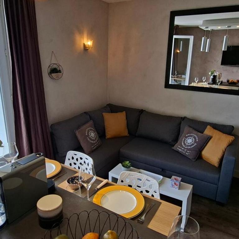 T2 2-4 pers-Balcon-Magnifique Vue Mer et Baie des Sables d'Olonne - Apartment mit 1 Schlafzimmer - 2