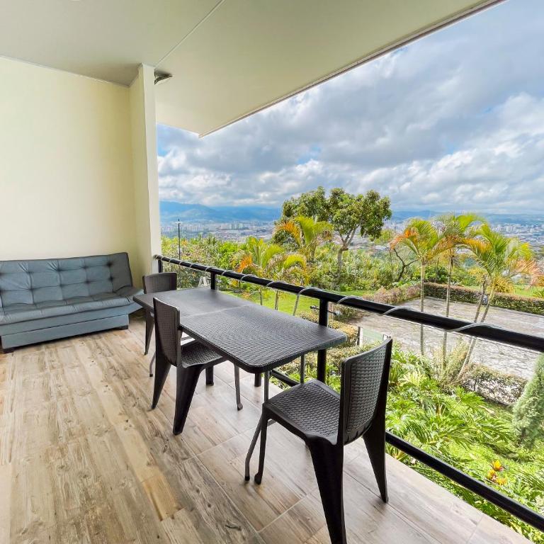 Best View Aparta Hotel - Superior Apartment with Balcony - 12
