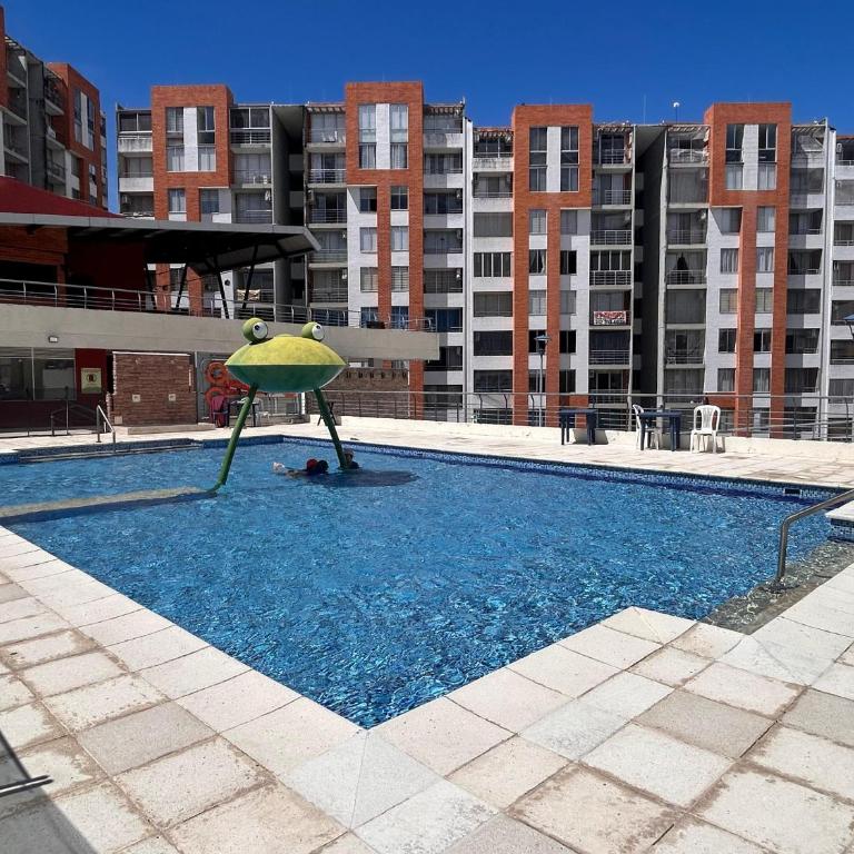 Espectacular Apartamento vía el Peñón - Three-Bedroom Apartment - 11