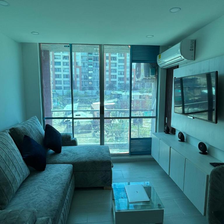 Espectacular Apartamento vía el Peñón - Three-Bedroom Apartment - 15